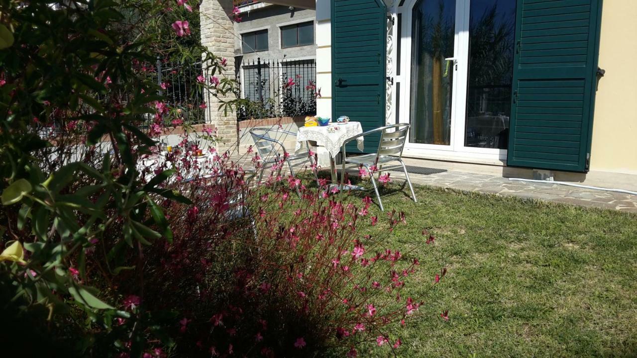 A casa di Desideria Hotel Monsampolo Del Tronto Esterno foto