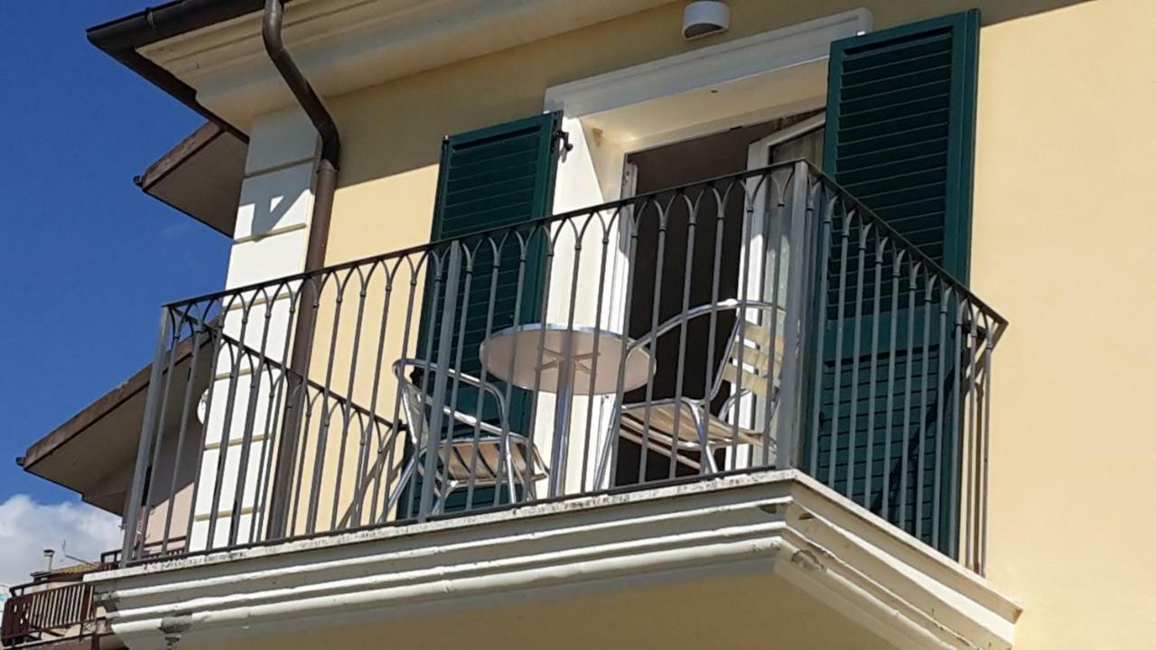 A casa di Desideria Hotel Monsampolo Del Tronto Esterno foto