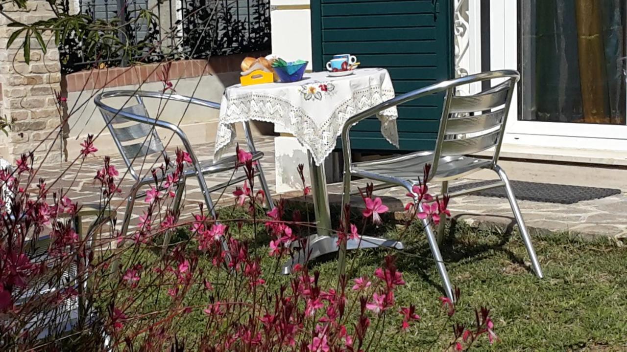 A casa di Desideria Hotel Monsampolo Del Tronto Esterno foto